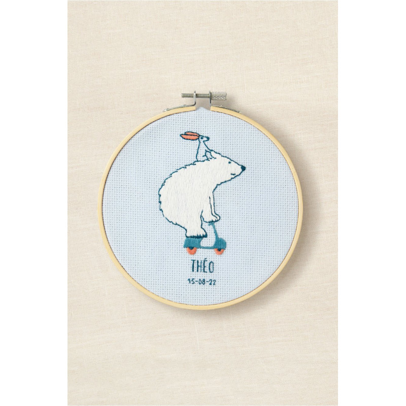 Kit Bordado- Oso Polar en Scooter- TB182
